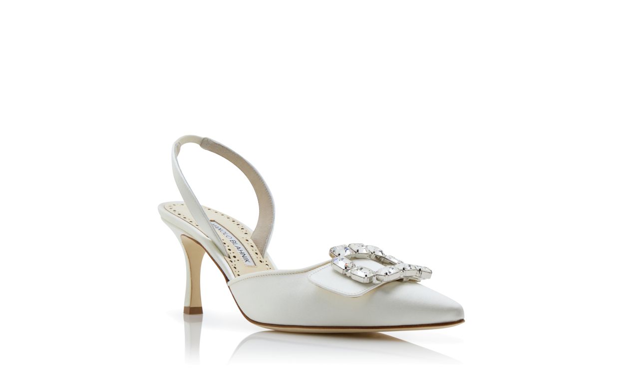 Pumps a spillo in raso crema con fibbia di cristallo