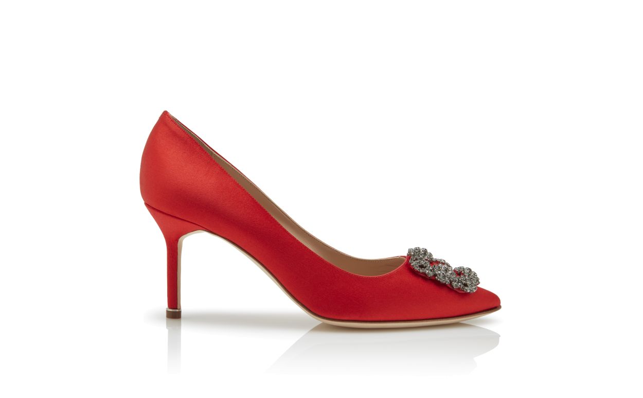 Pumps con fibbia in vetro rosso in raso