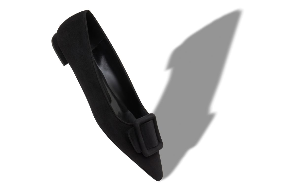 Pumps piatte con dettaglio fibbia in suede nero