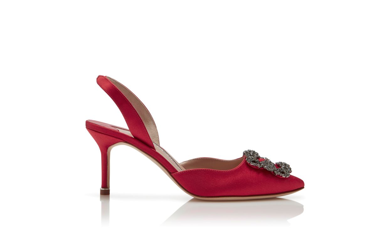 Pumps slingback con fibbia gioiello in raso rosso