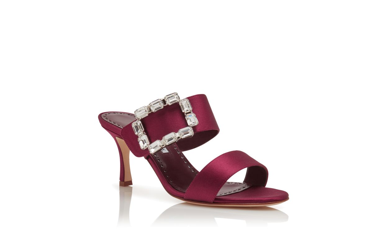 Mules in raso rosso scuro con fibbia di cristallo