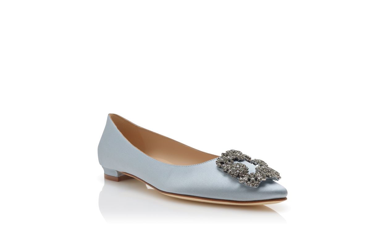 Pumps piatte con fibbia in cristallo in raso blu chiaro