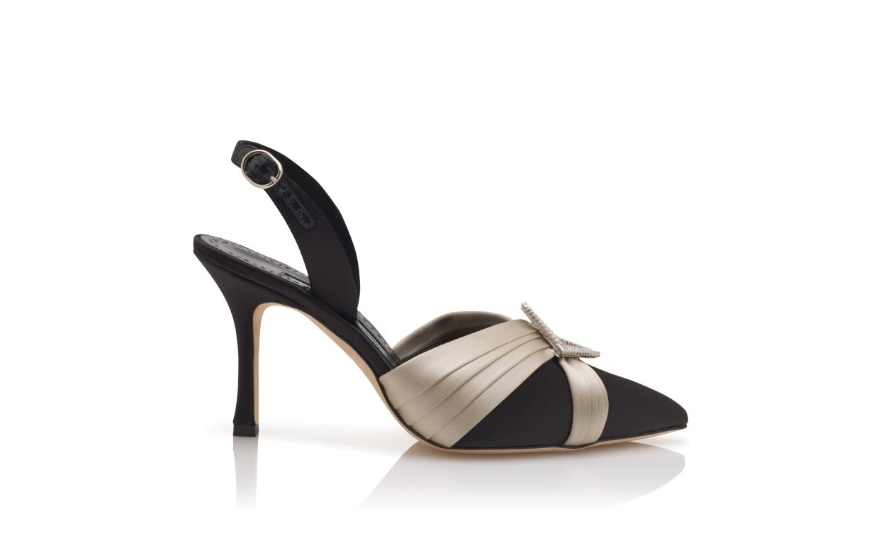 Pumps Slingback in Raso Nero con Dettagli a Pieghe
