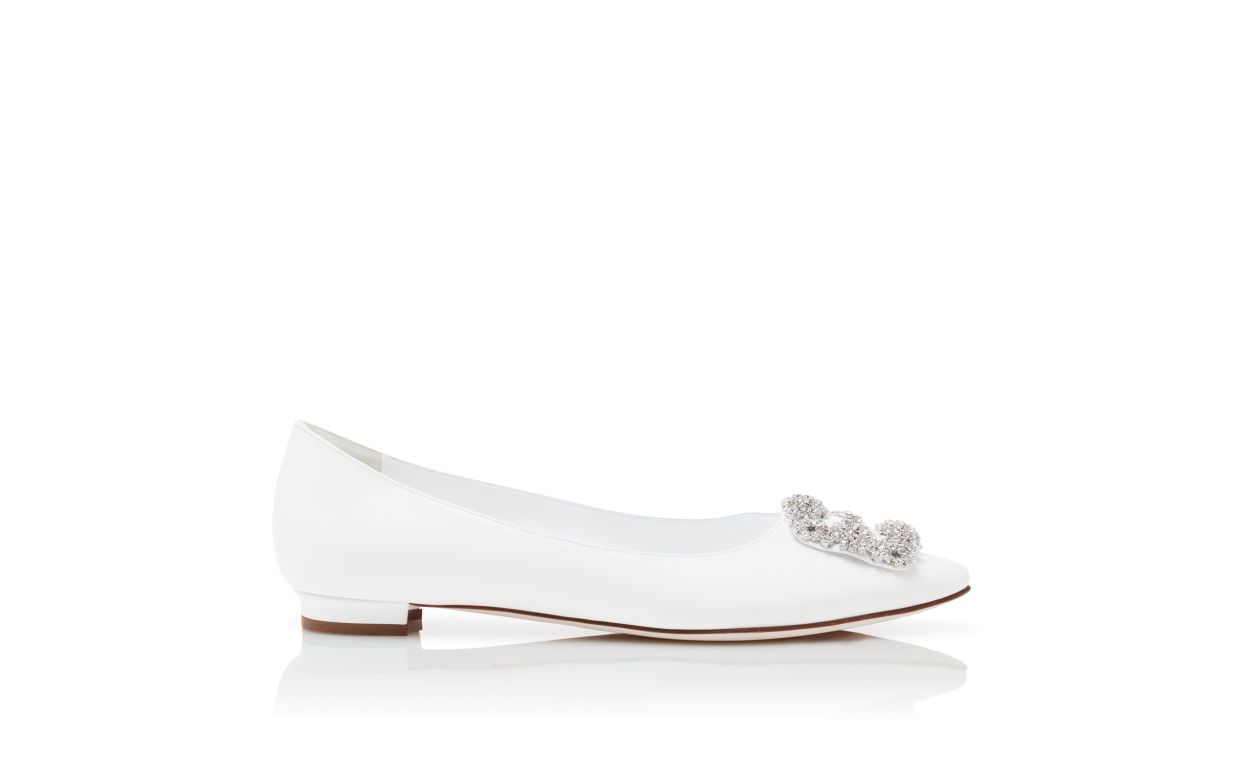 Pumps Piatte in Cuoio di Vitello Bianco con Fibbia Gioiello