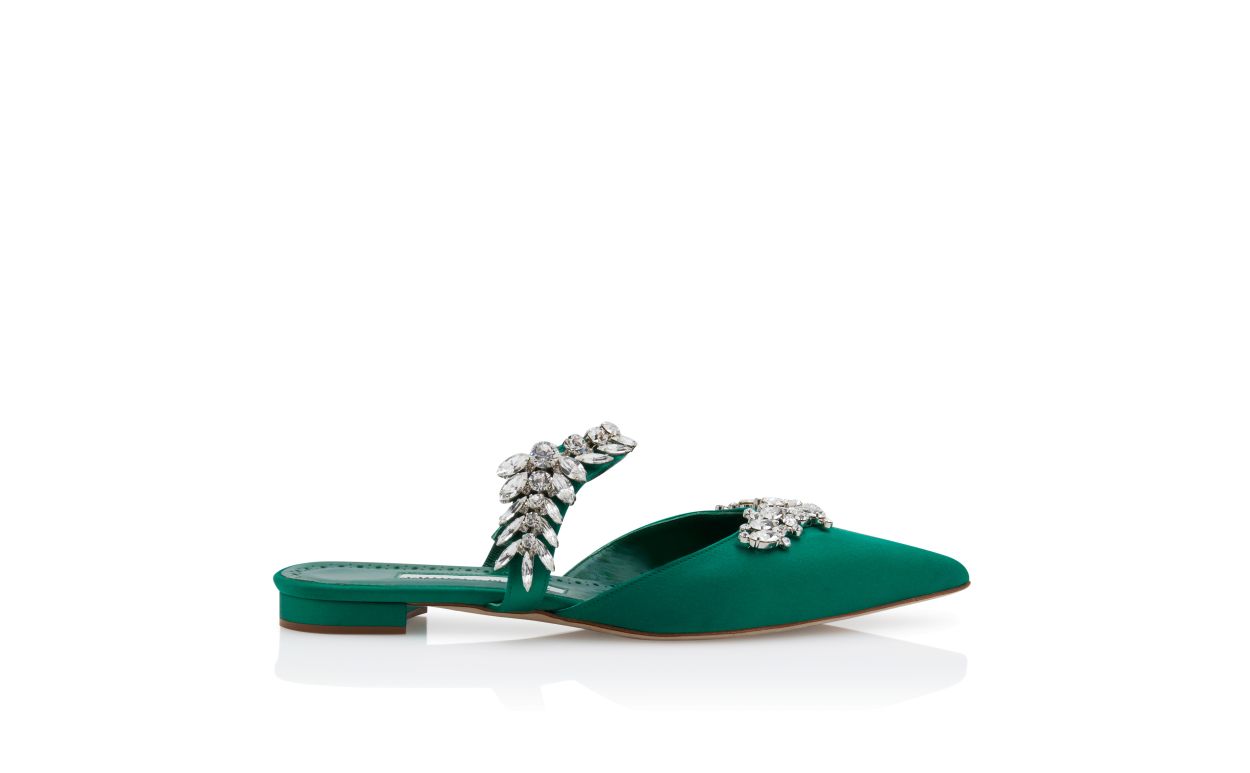 Mules Piatte in Seta Verde con Dettagli in Cristallo