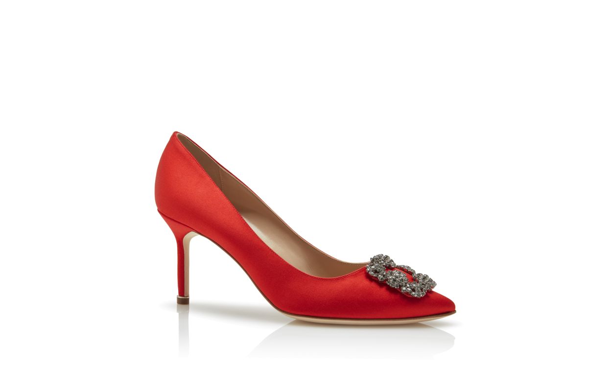 Pumps con fibbia in vetro rosso in raso